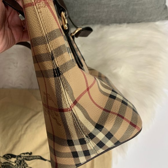 Burberry Classic Checked Leather Tote - Picture 3 of 7